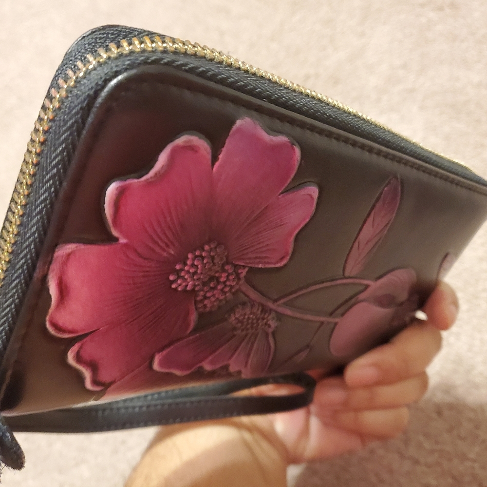 Wristlet - Picture 3 of 4